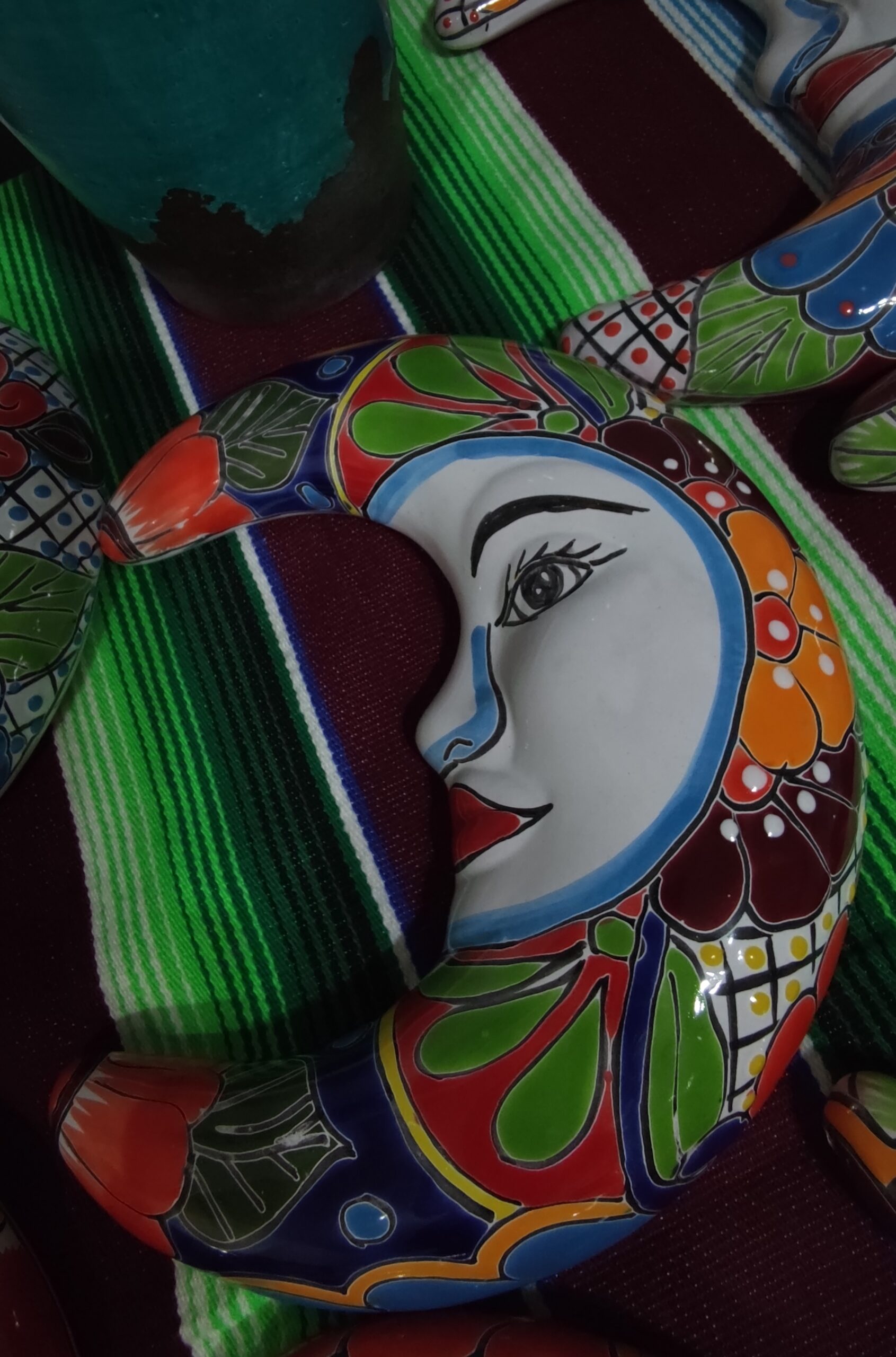 Talavera - style Moon
