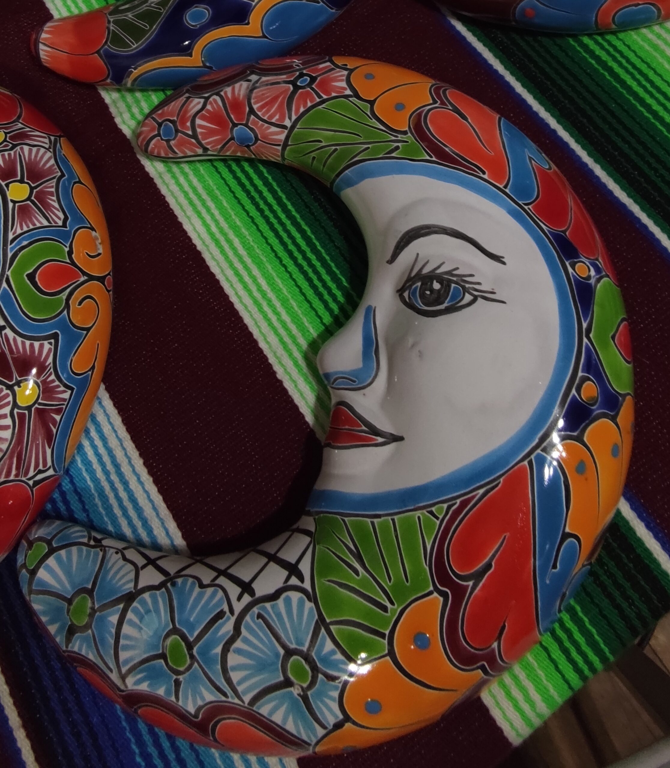 Talavera - style Moon