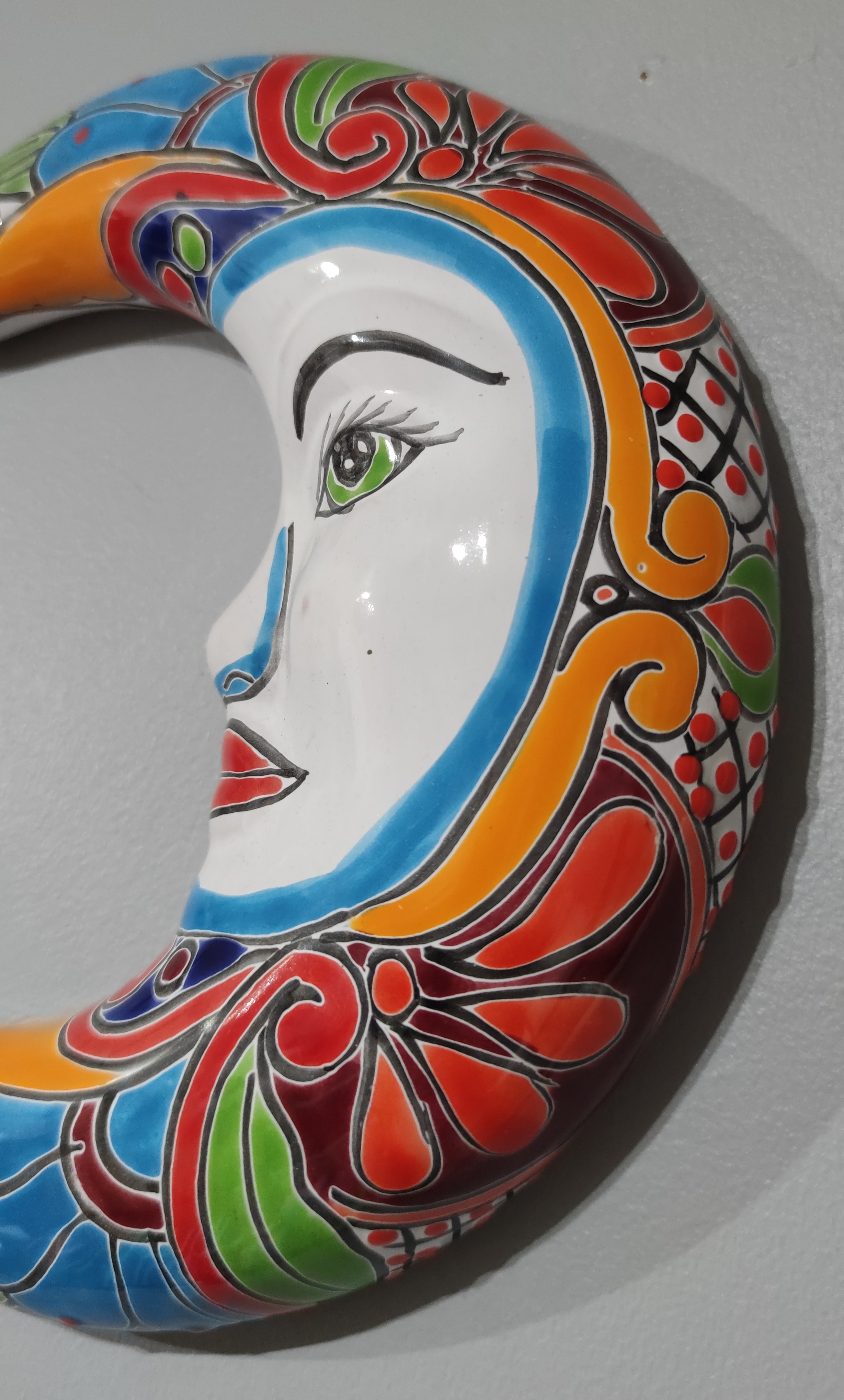 Talavera - style Moon